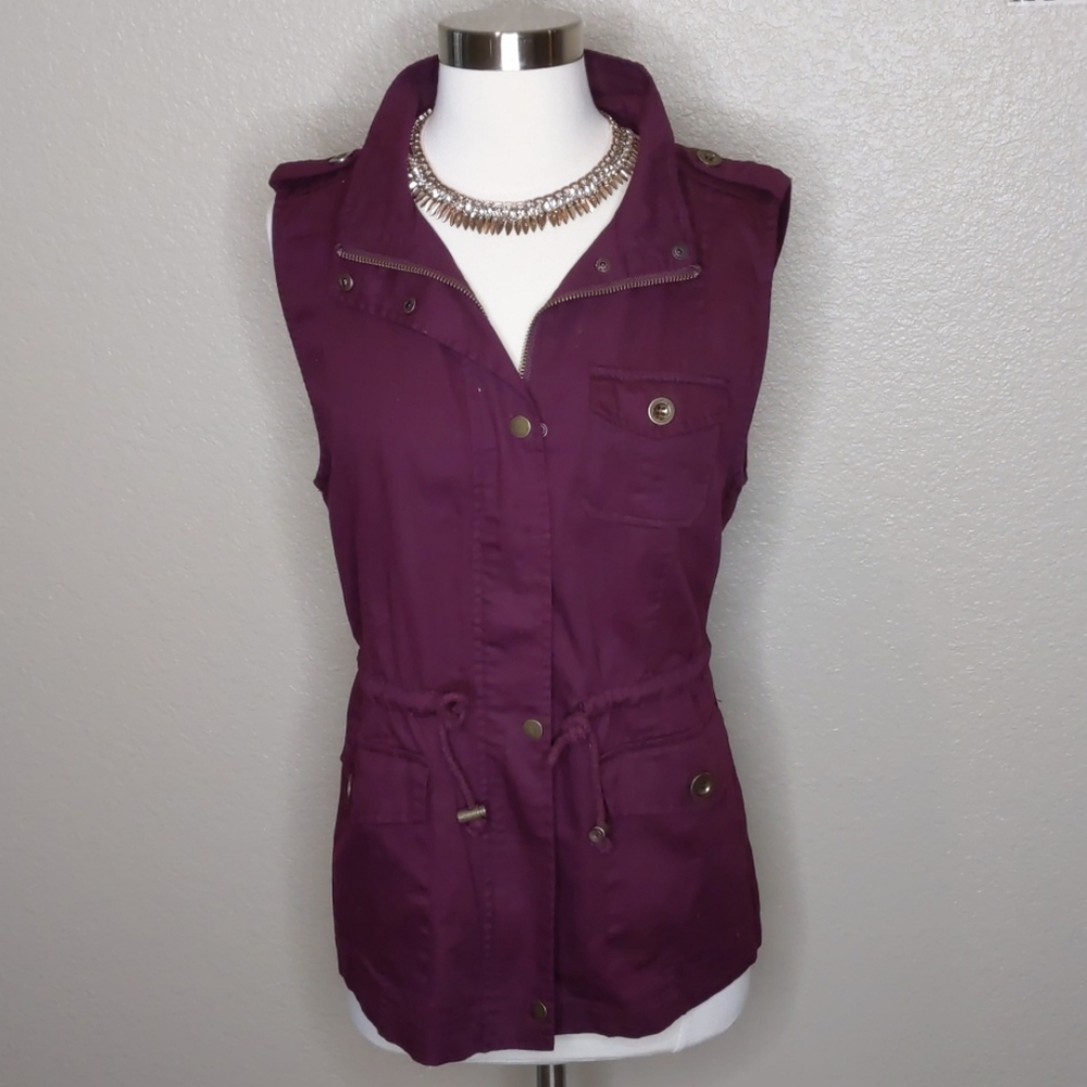 C'ESTTOI Burgundy Vest Size Medium